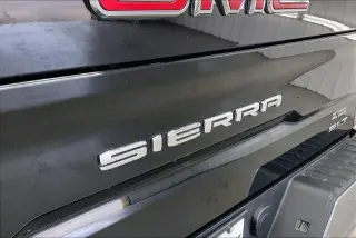 GMC Sierra 1500 2021 4x4 SLT 4dr Crew Cab 5.8 ft. SB