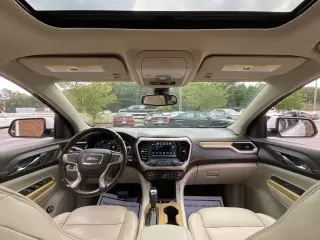 GMC Acadia 2019 Denali 4 SUV