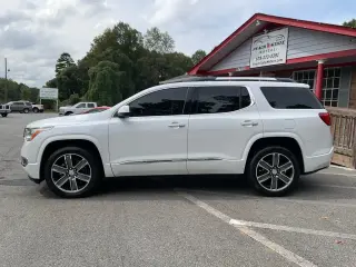 GMC Acadia 2019 Denali 4 SUV