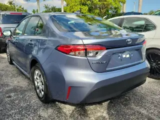 Toyota Corolla 2025 LE 4dr Sedán
