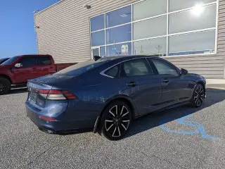 Honda Accord Hybrid 2024 Touring 4dr Sedán