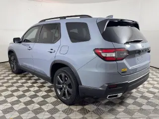 Honda Pilot 2023 AWD Sport SUV 4 puertas