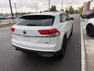 Volkswagen Atlas Cross Sport 2022 AWD V6 SE 4Motion 4dr SUV w/Technology