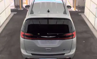 Chrysler Pacifica Híbrido Enchufable 2024 Select Van Familiar 4 puertas