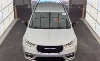 Chrysler Pacifica Híbrido Enchufable 2024 Select Van Familiar 4 puertas