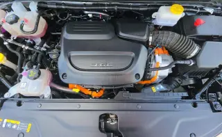 Chrysler Pacifica Híbrido Enchufable 2024 Select Van Familiar 4 puertas