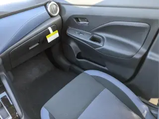 Nissan Versa 2025 SV 4dr Sedán
