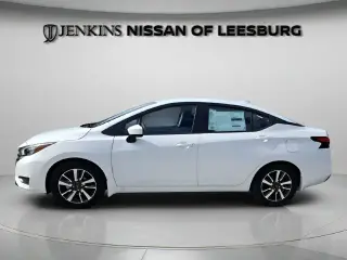 Nissan Versa 2025 SV 4dr Sedán