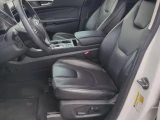 Ford Edge 2022 AWD Titanium 4dr Crossover