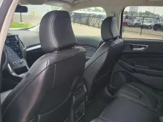 Ford Edge 2022 AWD Titanium 4dr Crossover