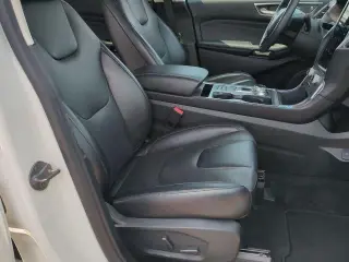 Ford Edge 2022 AWD Titanium 4dr Crossover