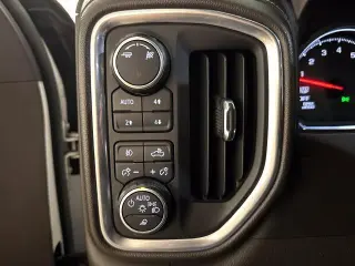 Chevrolet Silverado 1500 2019 4x4 LTZ 4dr Crew Cab 5.8 ft. SB