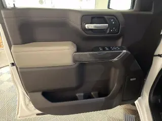 Chevrolet Silverado 1500 2019 4x4 LTZ 4dr Crew Cab 5.8 ft. SB