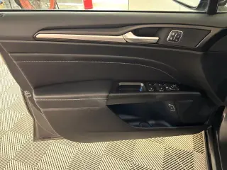 Ford Fusion Energi 2017 Titanium 4puertas Sedán
