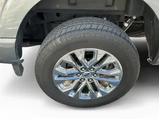 Ford F-150 2024 4x4 Lariat 4dr SuperCrew 5.5 ft. SB