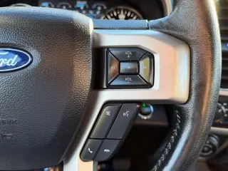 Ford F-150 2019 4x4 Lariat 4dr SuperCrew 5.5 ft. SB