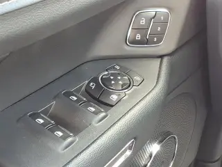 Ford Expedition 2023 4x4 XLT 4dr SUV