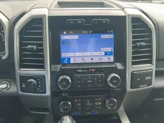 Ford F-150 2018 4x4 Lariat 4dr SuperCrew 5.5 ft. SB