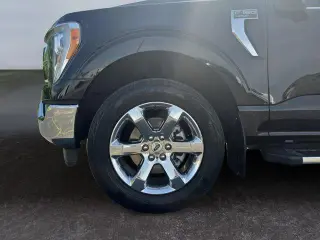 Ford F-150 2023 4x4 Lariat 4dr SuperCrew 6.5 ft. SB