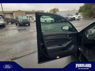 Honda Accord 2019 Touring 4dr Sedán