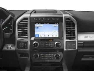 Ford F-350 Super Duty 2017 4x4 Platinum 4dr Crew Cab 8 ft. LB DRW Pickup