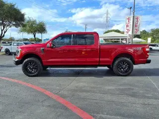 Ford F-150 2021 4x4 Lariat 4dr SuperCrew 6.5 ft. SB