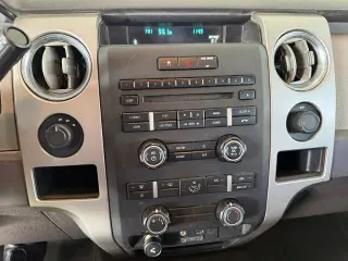 Ford F-150 2010 4x4 XLT 4dr SuperCrew Styleside 5.5 ft. SB