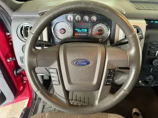 Ford F-150 2010 4x4 XLT 4dr SuperCrew Styleside 5.5 ft. SB