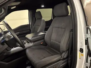Ford F-150 2025 4x4 XLT 4 puertas SuperCrew 5.5 pies SB