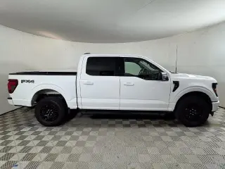 Ford F-150 2025 4x4 XLT 4 puertas SuperCrew 5.5 pies SB
