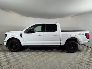 Ford F-150 2025 4x4 XLT 4 puertas SuperCrew 5.5 pies SB