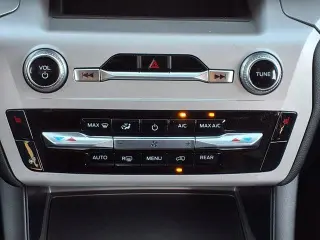 Ford Explorer 2024 AWD XLT 4dr SUV
