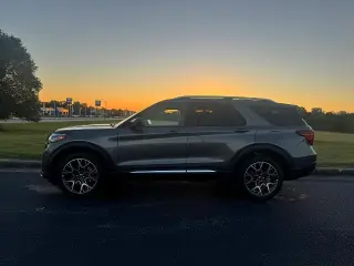 Ford Explorer 2020 AWD Platinum 4dr SUV