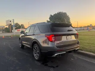 Ford Explorer 2020 AWD Platinum 4dr SUV
