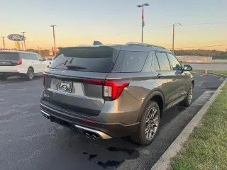 Ford Explorer 2020 AWD Platinum 4dr SUV