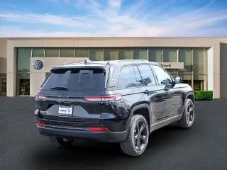 Jeep Grand Cherokee 2023 4x4 Laredo X 4dr SUV