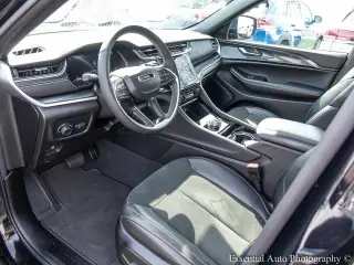 Jeep Grand Cherokee 2023 4x4 Laredo X 4dr SUV