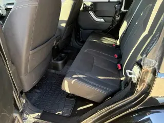 Jeep Wrangler JK Unlimited 2018 4x4 Sahara 4puj SUV