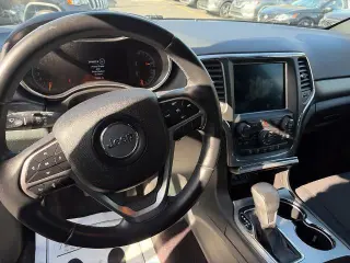Jeep Grand Cherokee 2018 4x4 Laredo SUV 4 puertas