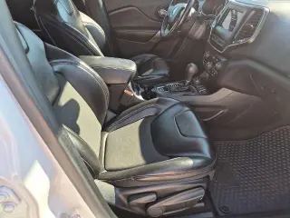 Jeep Cherokee 2019 4x4 Latitude Plus SUV de 4 puertas