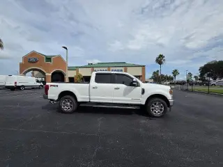 Ford F-250 Super Duty 2021 4x4 Lariat 4dr Crew Cab 6.8 ft. SB Pickup