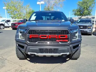 Ford F-150 2019 4x4 Raptor 4p SuperCrew 5.5 ft. SB