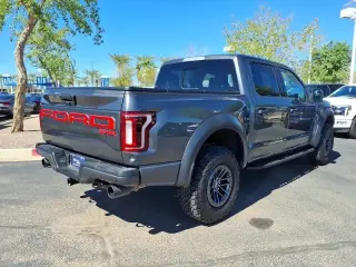 Ford F-150 2019 4x4 Raptor 4p SuperCrew 5.5 ft. SB