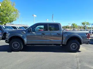 Ford F-150 2019 4x4 Raptor 4p SuperCrew 5.5 ft. SB