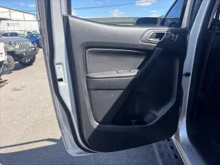 Ford Ranger 2019 4x2 Lariat 4 puertas SuperCrew 5.1 pies SB