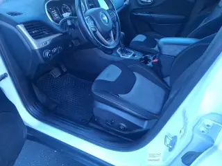 Jeep Cherokee 2014 4x4 Latitude 4p SUV