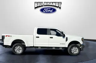 Ford F-250 Super Duty 2018 4x4 XL 4p Crew Cab 6,8 ft. CB Camioneta