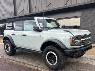 Ford Bronco 2024 4x4 Badlands SUV de 4 puertas