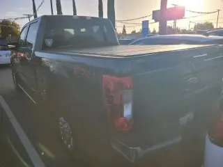 Ford F-250 Super Duty 2019 4x4 XLT 4dr Crew Cab 6.8 ft. SB Pickup