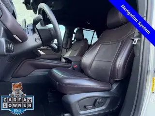Ford Explorer 2025 Platinum 4 SUV
